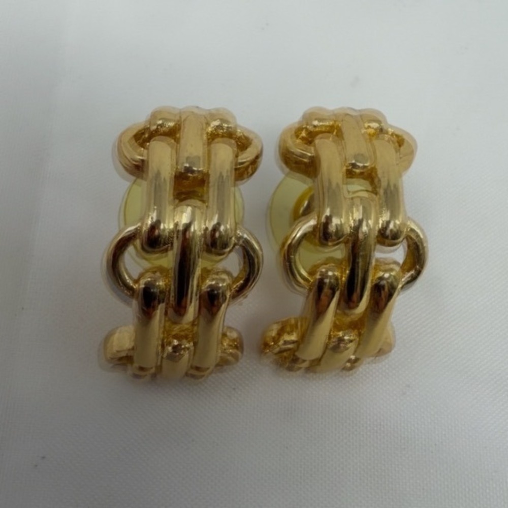Christian Dior Vintage Gold Tone Basket Weave Interlocking Hoop Earrings Signed
